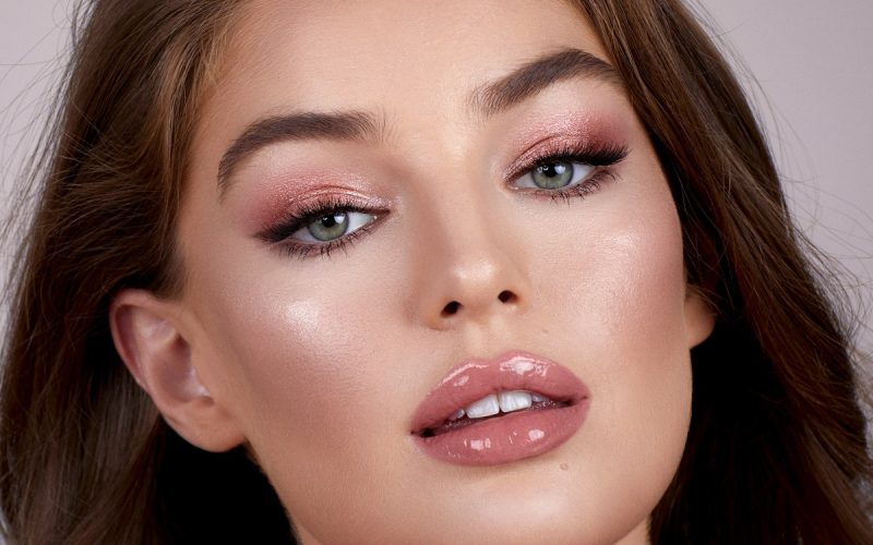 From Daytime Basic to Nighttime Power: How to Transform Your Work Makeup for Happy Hour.