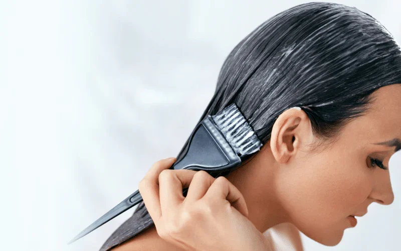 How to Strengthen Your Hair: Nutrition Tips and Effective Products for Healthier Strands.